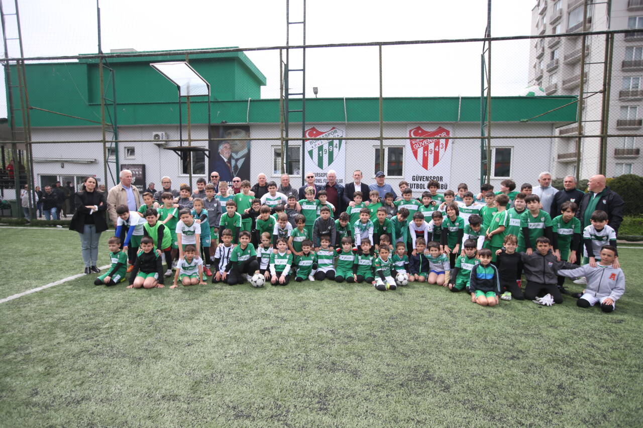 Bursaspor'un efsane isminden gençlere altın öğütler 9 emre6952