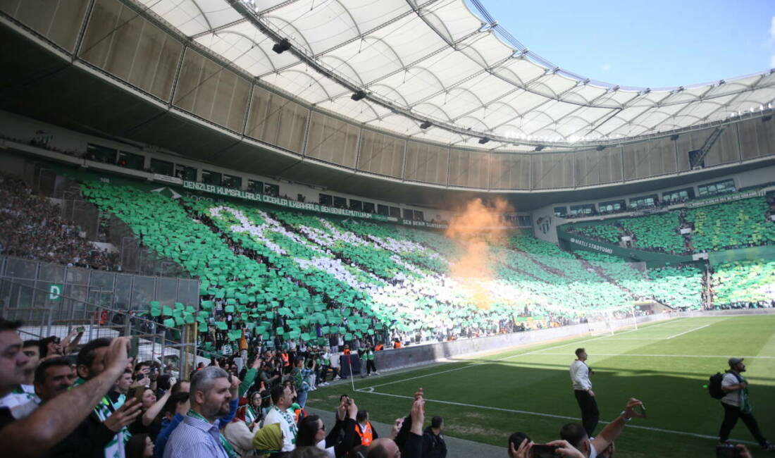 Bursaspor’dan yüz yıllar boyu unutulmayacak rekor Nesine 2. Lig Kırmızı Grup’ta şampiyonluğunu ilan ederek 1. Lig'e
