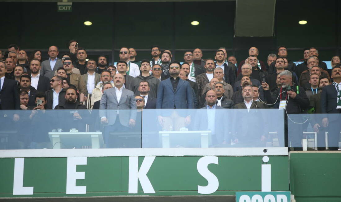 Bursaspor Başkanı Enes Çelik; ‘Bir daha dönmemek üzere veda ediyoruz’ Bursaspor Başkanı Enes Çelik, "Bir daha buralara geri dönmemek üzere