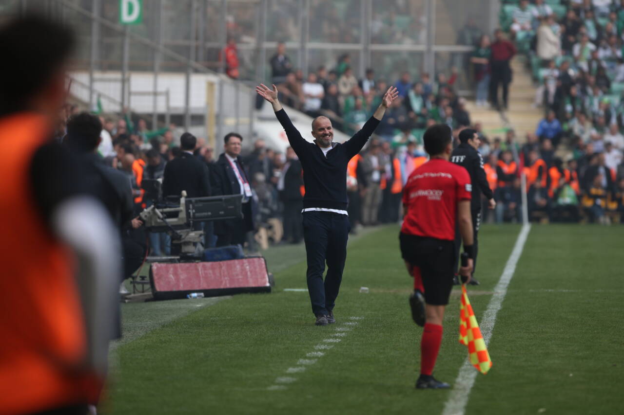 Bursaspor'un hocası Mustafa Er'den şampiyonluk sözleri 4 emre7912