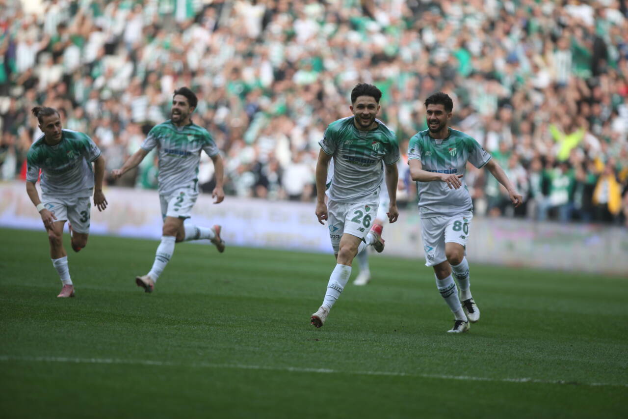 Bursaspor için şampiyonluk Bursa için iftihar vakti! 5 emre9708