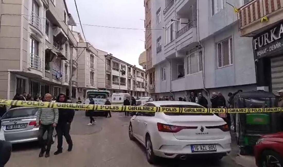 Bursa’da kadın cinayeti Bursa'nın Gemlik ilçesinde bir kadın evinde bıçaklanarak öldürülmüş halde bulundu.