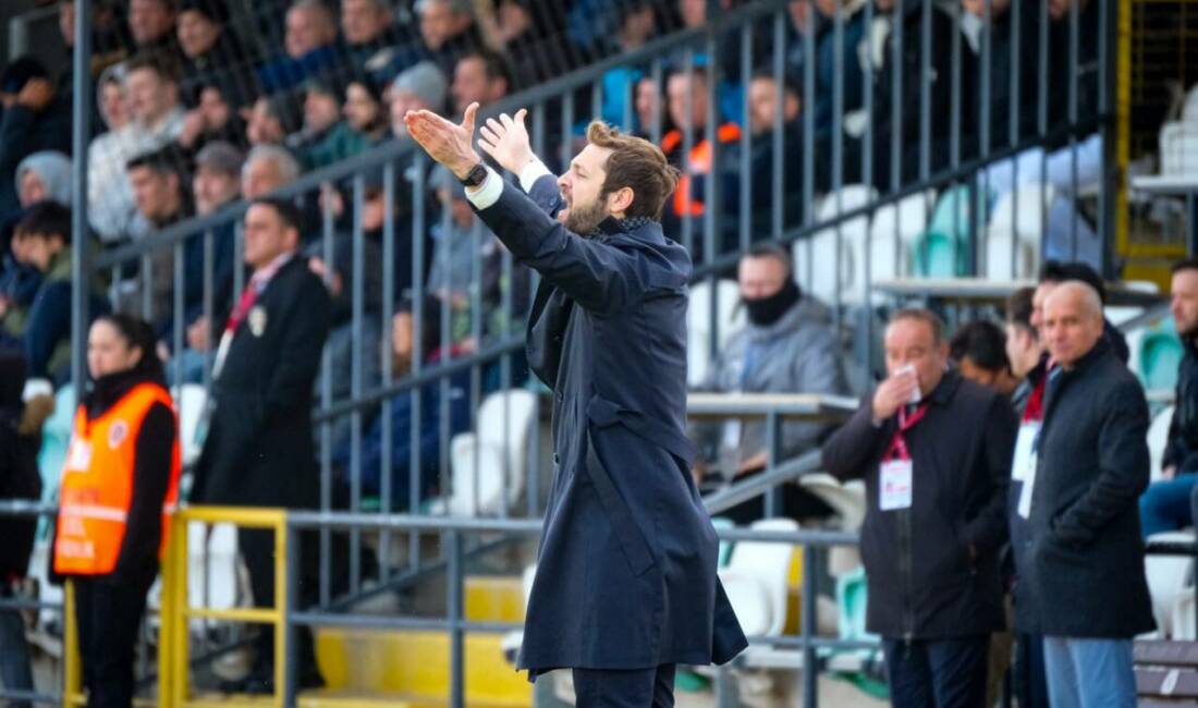 3.Lig’de kalan Bursa Nilüfer FK’da Teknik Direktör Anıl Can Yolgörmez