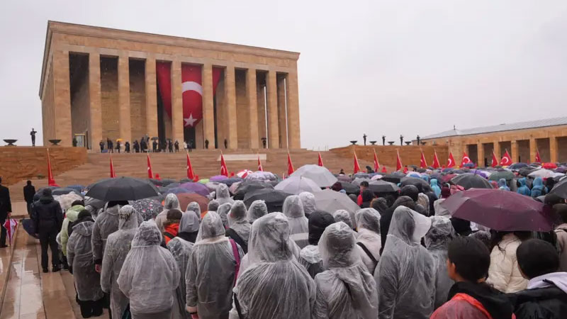 Yurtta 23 Nisan coşkusu 23 Nisan Ulusal Egemenlik ve Çocuk Bayramı tüm Türkiye'de coşkuyla