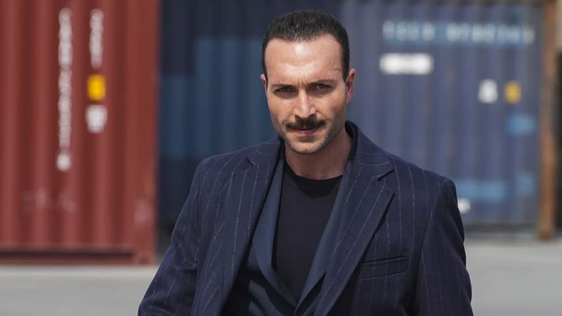 Eşref Rüya’nın yıldız isminden İsrailli bakana cevap! Eşref Rüya dizisinde 'Kadir Baba' karakterine hayat veren Görkem Sevindik,