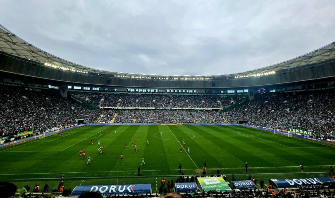 Bursaspor için 3 puandan daha fazlası Bursaspor, Mardin engelini de aşarak şampiyonluğa bir adım daha yaklaştı...
