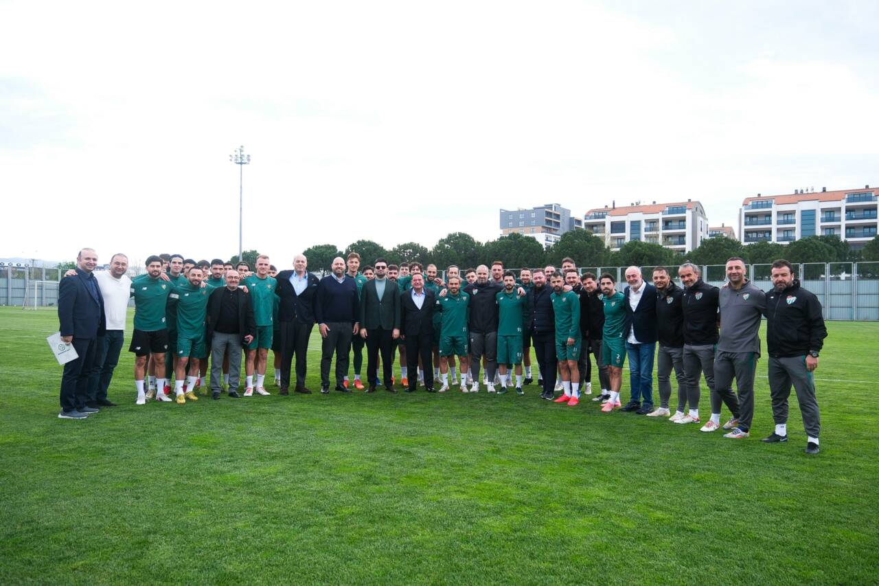 Bursaspor'a şampiyonluk yolunda Levent Kızıl'dan tam destek 5