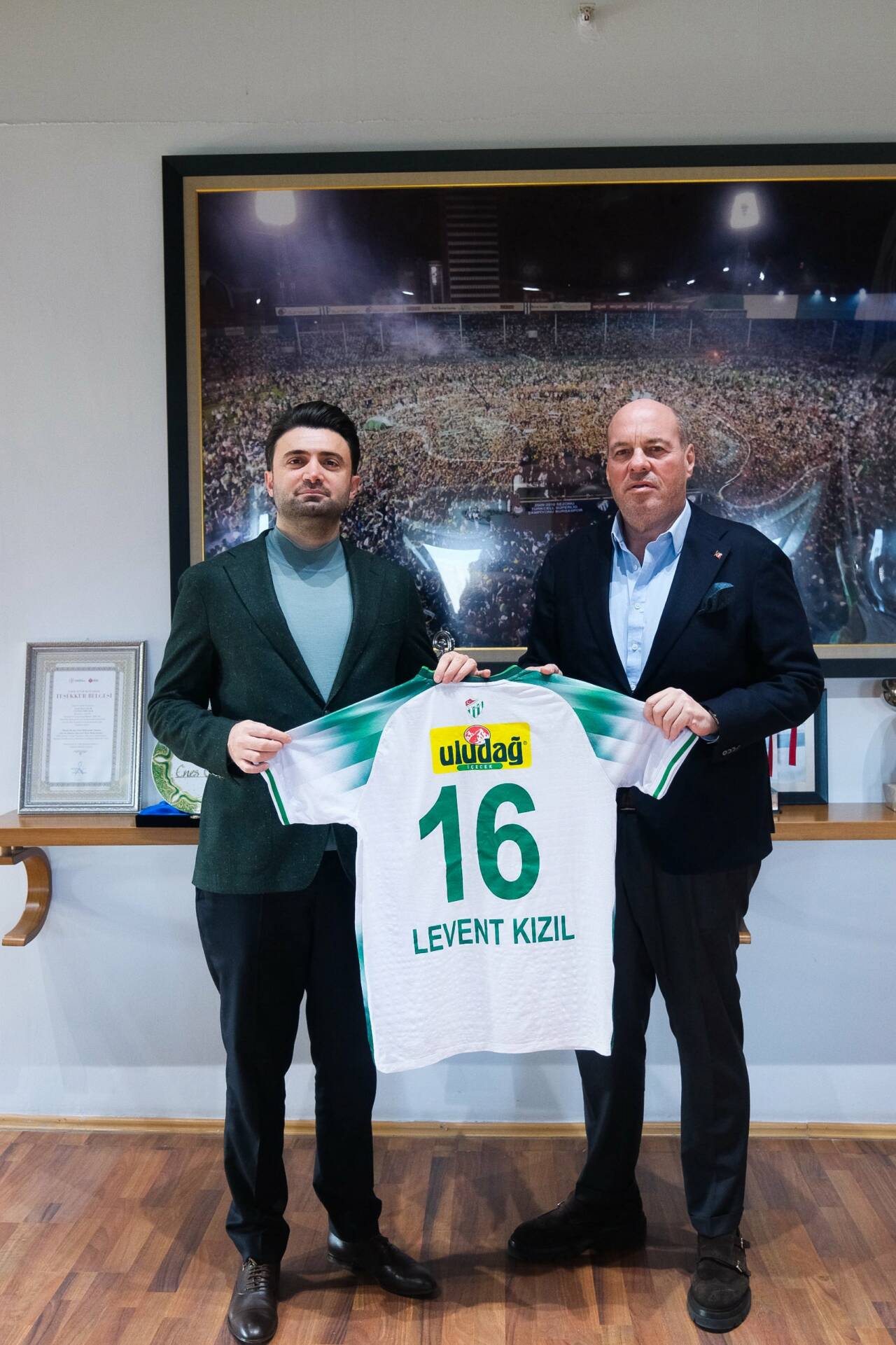 Bursaspor'a şampiyonluk yolunda Levent Kızıl'dan tam destek 3