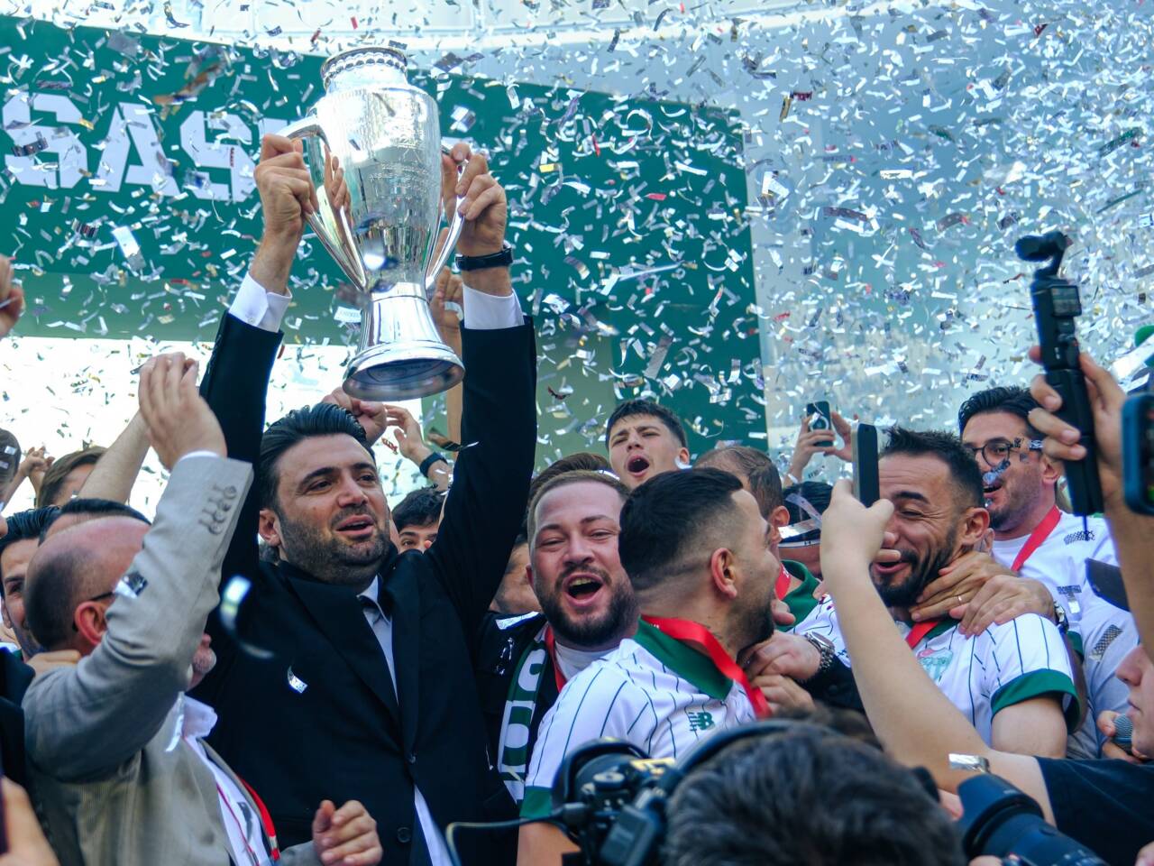 Bursaspor Başkanı Enes Çelik'ten önemli transfer açıklaması 1 hg18vluwaaag2et