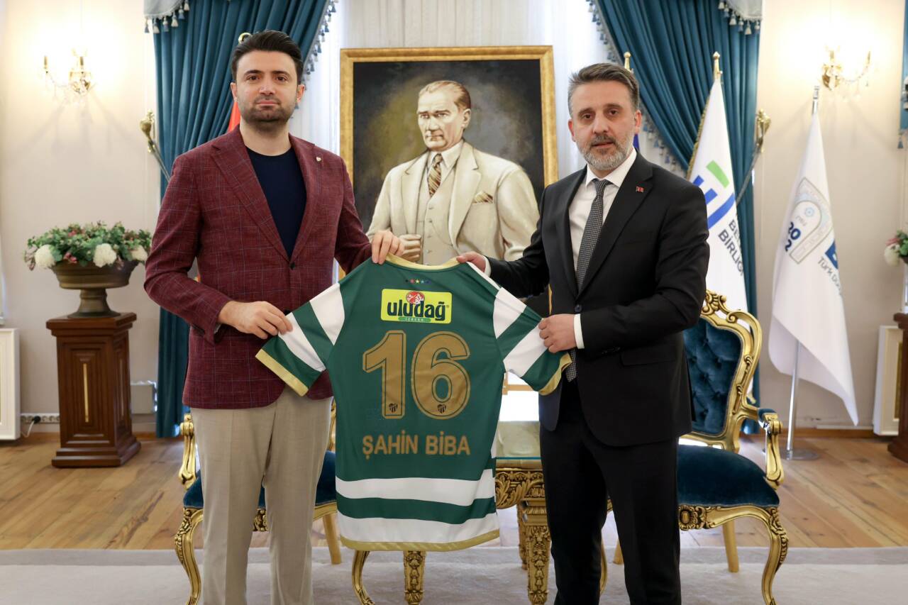 Bursaspor Başkanı Çelik'i ağırlayan Şahin Biba;'Çok yakında müjdeleri paylaşacağız' 5 hgqvaijxyaavy p