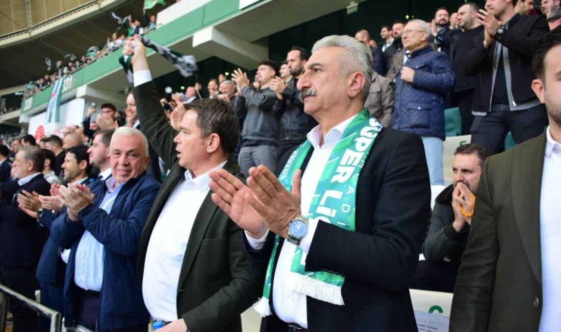 CHP Bursa İl Başkanı Yeşiltaş’tan Bursaspor’a kutlama mesajı CHP Bursa İl Başkanı Nihat Yeşiltaş, 1.Lig'e yükselen yeşil beyazlı