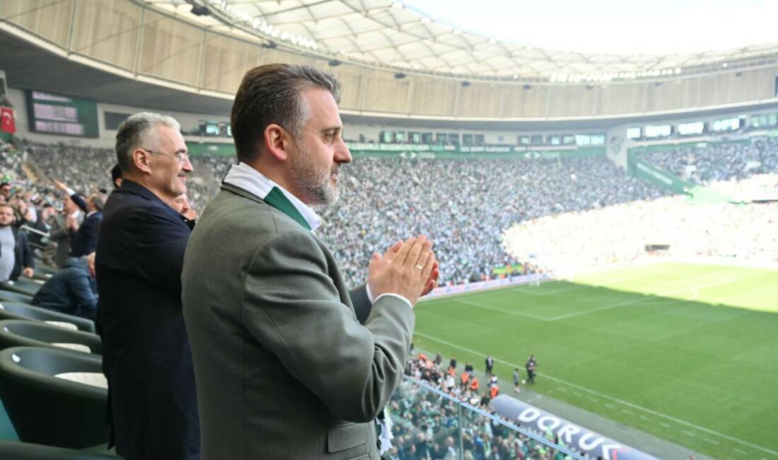 Bursa Büyükşehir Belediye Başkan Vekili Biba’dan Bursaspor’a müjde geliyor Bursa Büyükşehir Belediye Başkan Vekili Şahin Biba, stadyumdaki kutlamaların ardından