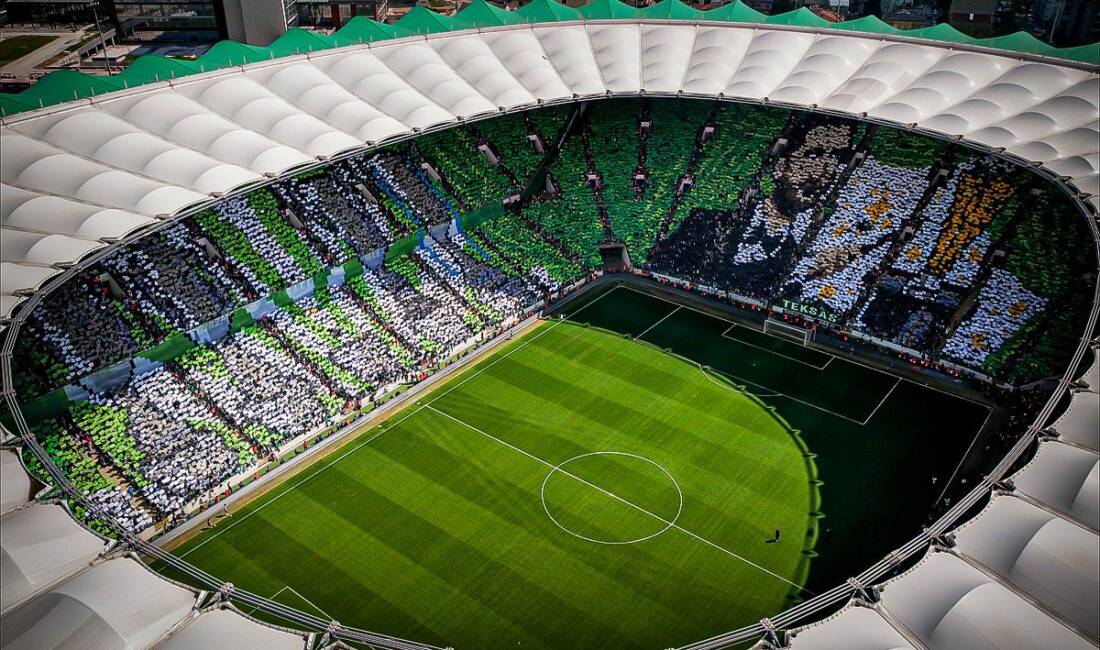 Mustafa Bozbey’den Bursaspor için çağrı Tutuklu bulunan Bursa Büyükşehir Belediye Başkanı Mustafa Bozbey, sosyal medya