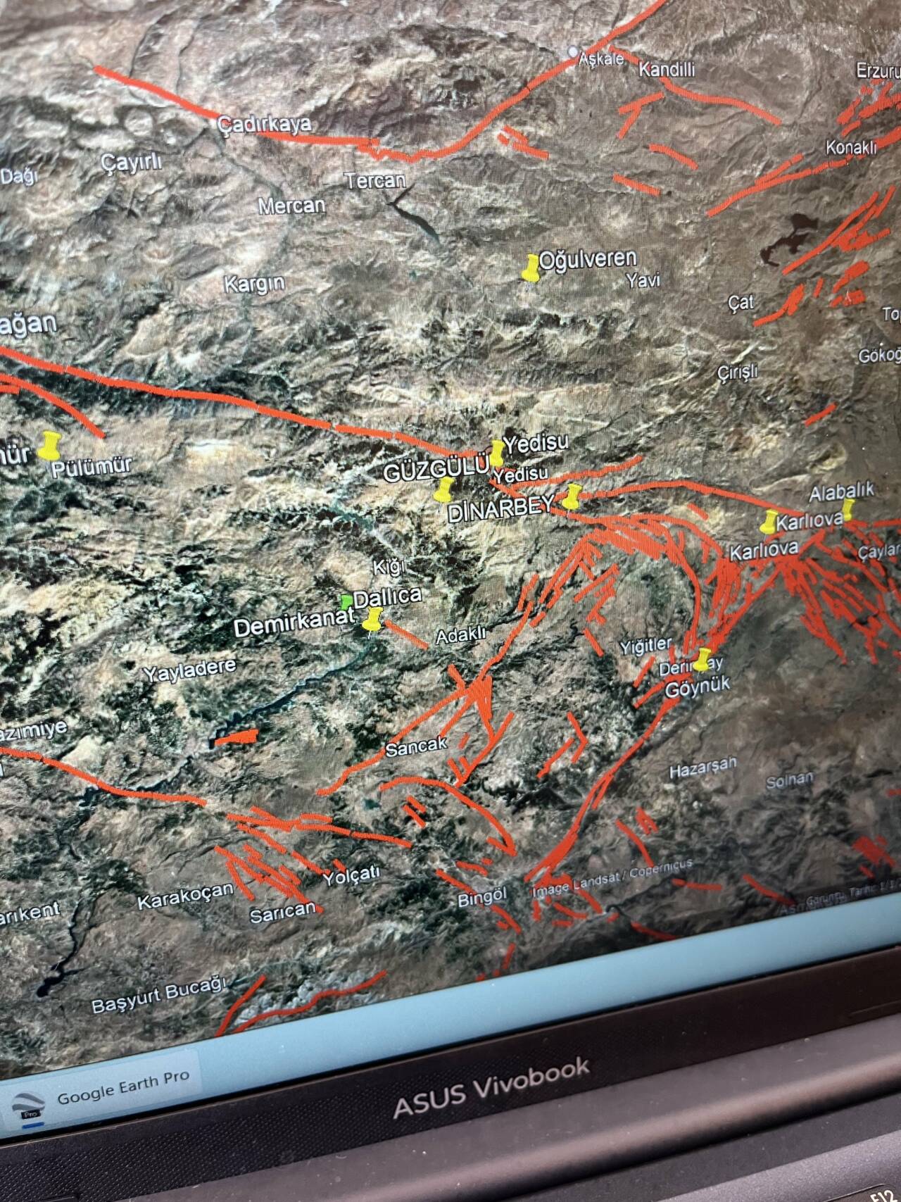 4,4'lük deprem sonrası Naci Görür'den kritik uyarı: 'Çok tehlikeli ve...' 2 hgz