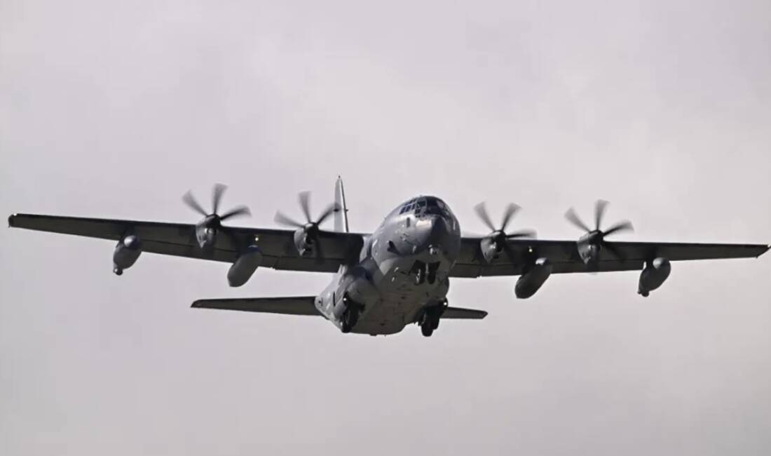 İran, düşen uçağın pilotlarını arama görevine katılan 1 ABD uçağını
