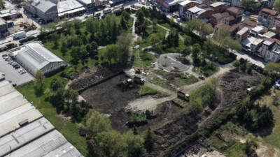 İnegöl Belediyesi, Botanik Park'ta nikah ve etkinlik salonları projesine başladı.