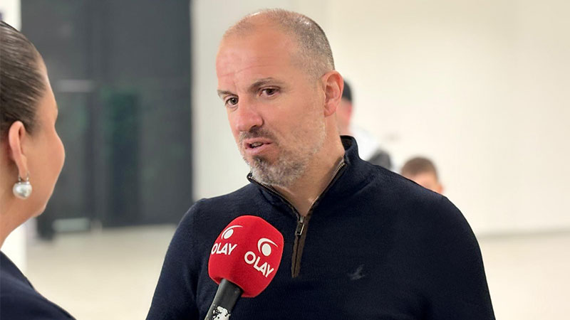Bursaspor şampiyon oldu! Tarihi anlar OLAY ekranlarında zirve yaptı! Bursaspor’un şampiyonluğu sadece sahada değil, ekranlarda da büyük heyecana dönüştü.