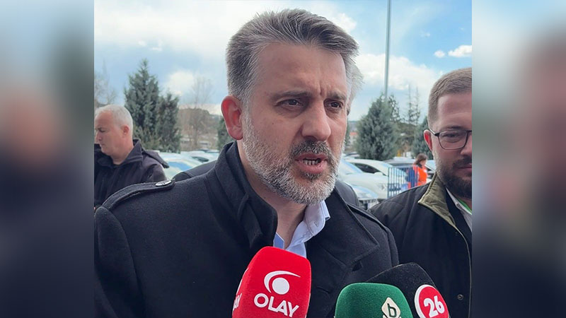 Bursa protokolü tek yürek Eskişehir’de! Şampiyonluk maçı öncesi mesajlar… Ankara Demirspor-Bursaspor maçı öncesi Bursa’dan Eskişehir’e akan taraftar coşkusu siyasetin