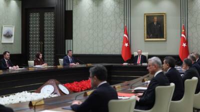 Kabine toplantısında Kahramanmaraş ve Şanlıurfa'da yaşanan saldırılar sonrasında okulların güvenliğine