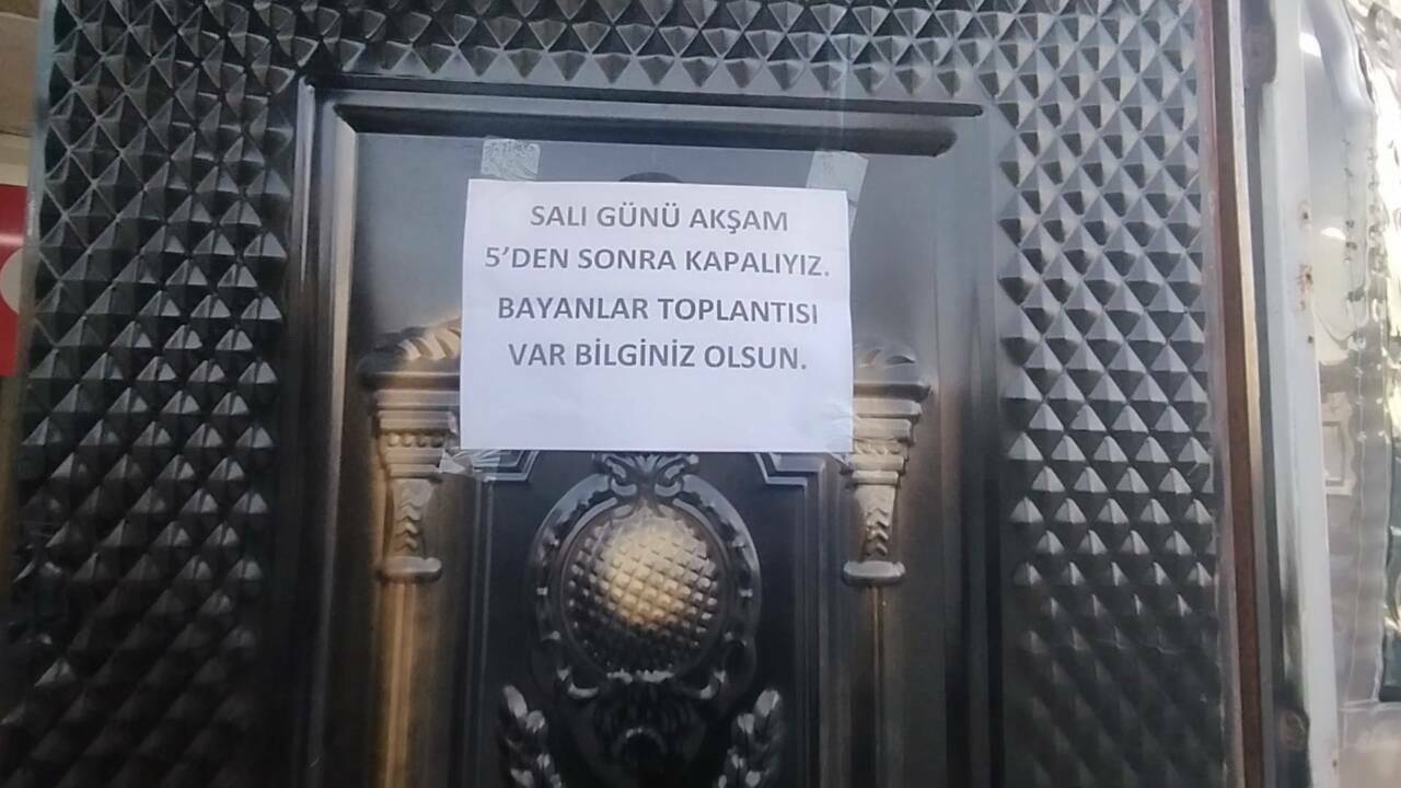 kadin muhtar secim vaadini yerine getirdi kadinlar kahveye erkekler eve gitti 253c39d9a754