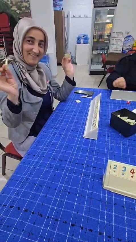 kadin muhtar secim vaadini yerine getirdi kadinlar kahveye erkekler eve gitti 57a6a98a4a5d