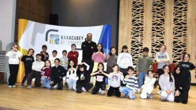 Karacabey Belediyesi, kültür ve sanat yatırımları kapsamında kurduğu çocuk tiyatro