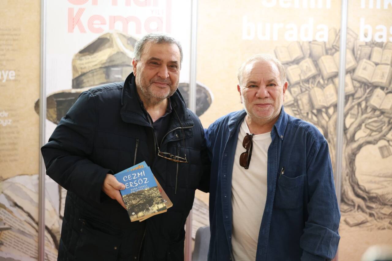 Osmangazi Belediyesi sevilen yazarları okurlarıyla buluşturuyor
