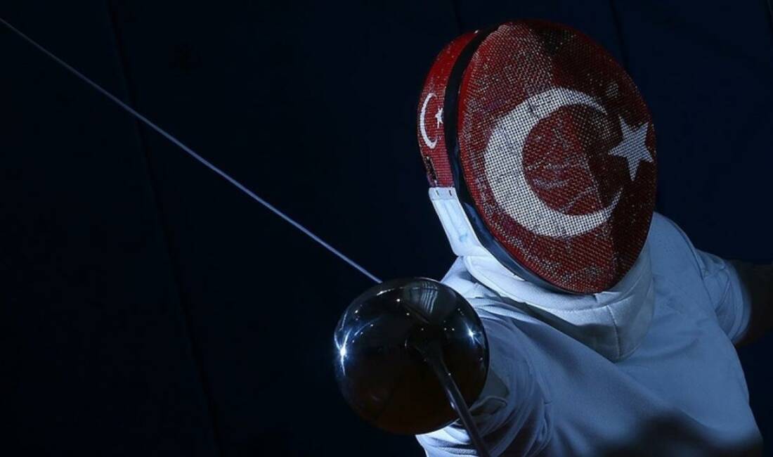 Milli sporculardan bronz madalya Milli eskrimciler, Brezilya'da düzenlenen Dünya Yıldızlar ve Gençler Eskrim Şampiyonası'nda
