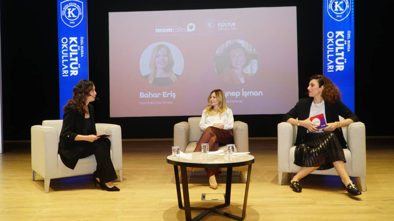 Özel Bursa Kültür Okulları'daki'MomTalks 2026’ya büyük ilgi:'Ebeveynlerin değişime ihtiyacı var' 7 oly08529