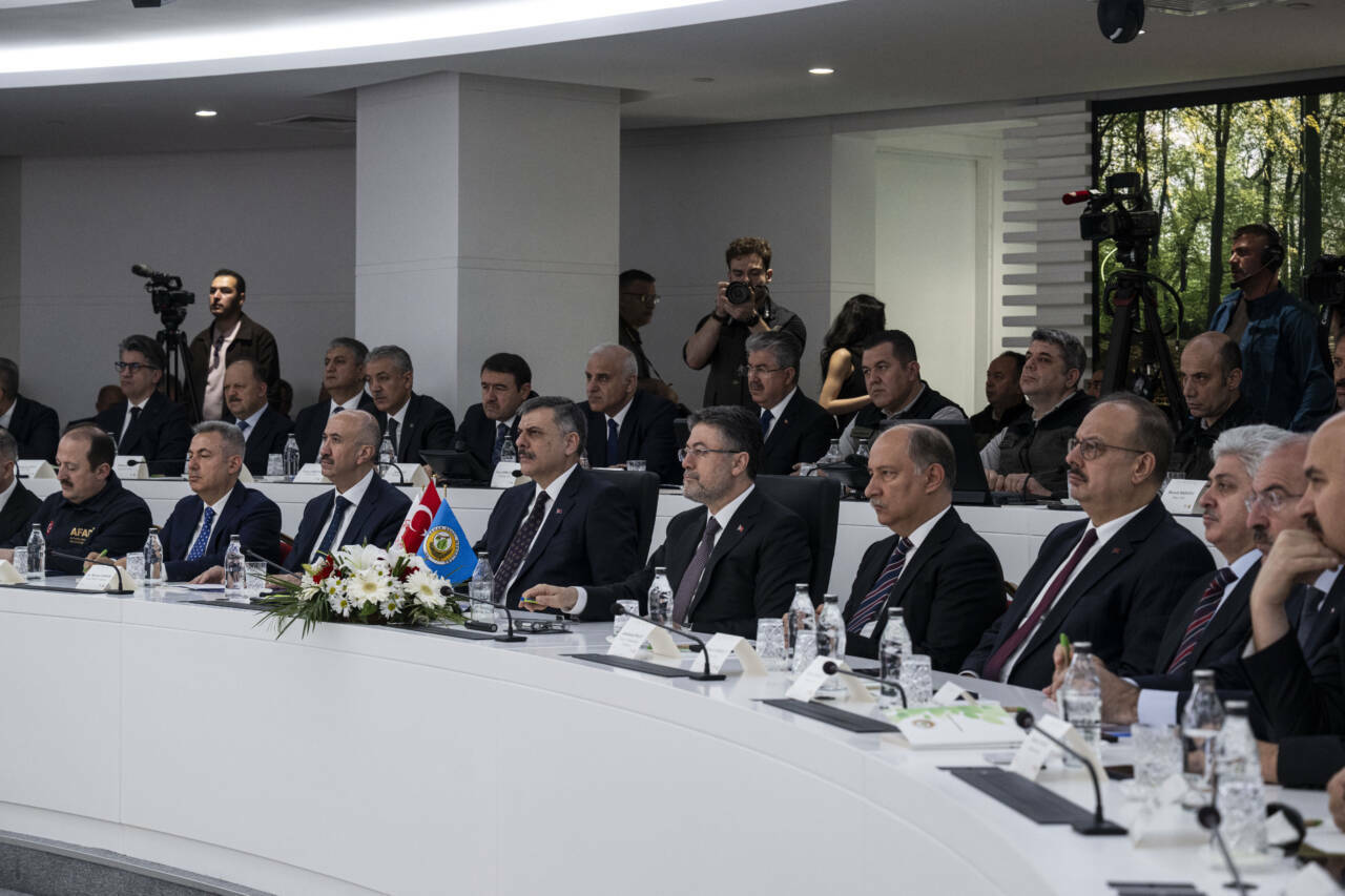 Orman yangınlarıyla ilgili kritik toplantı 1 orman yanginlariyla ilgili kritik toplanti 60cd4318a0ba