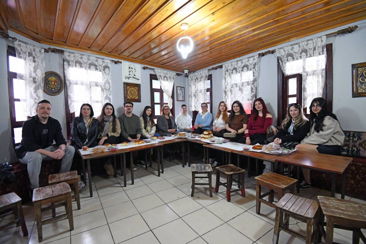 Osmangazi'den gençlere Bursa'da lezzet yolculuğu