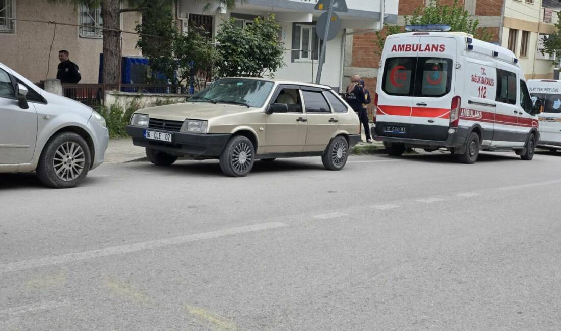 Bursa’nın İnegöl ilçesinde Ömer İmer (22), iki arkadaşıyla birlikte park