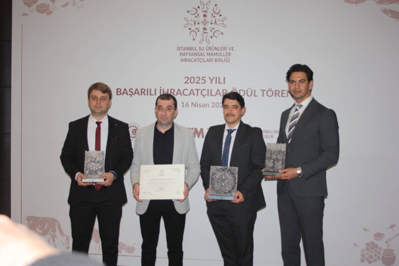 Gıda sektörünün ihracat şampiyonları ödüllerini aldı 3 photo 2026 04 17 17 26 43