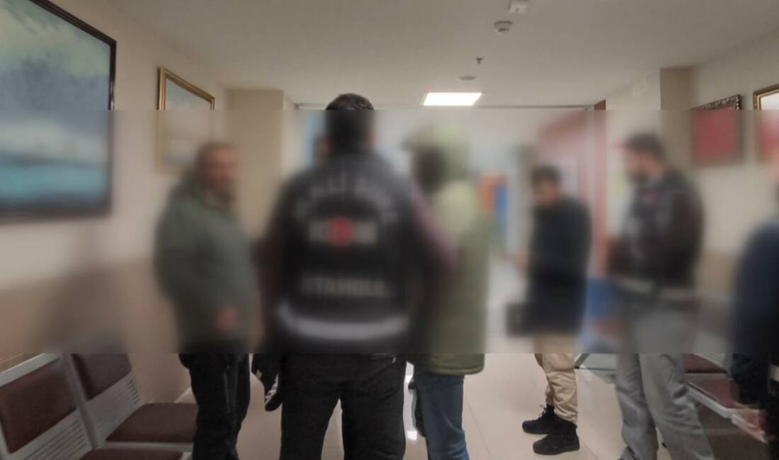 Sağlıkta rüşvet iddiası: 2 doktora 12 yıla kadar hapis talebi Üsküdar Devlet Hastanesi'nde görev yaparken "rüşvet" iddiasıyla tutuklanan 2 doktor