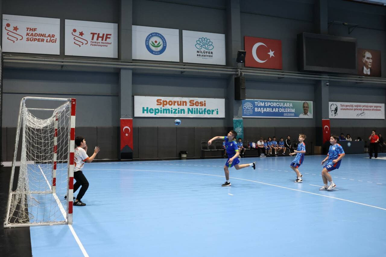 Bursa Nilüfer’i spor heyecanı sardı 3 senlik 3