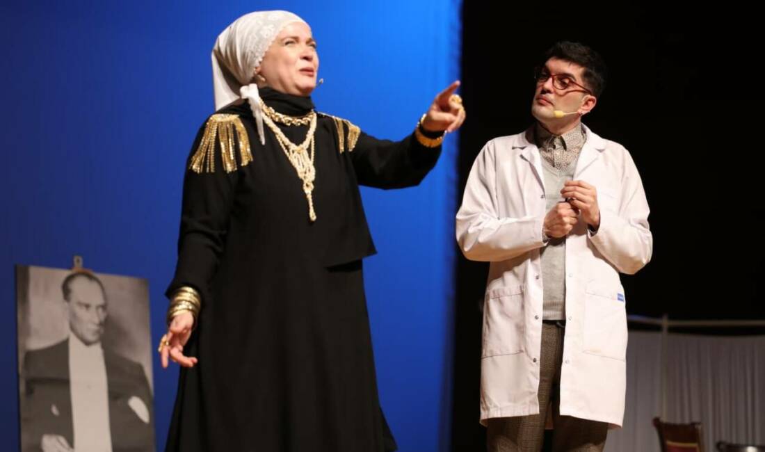 Osmangazi Belediyesi, RUMELİFED ve NAKEM iş birliğiyle sahnelediği "Taksiratli Şekibe"