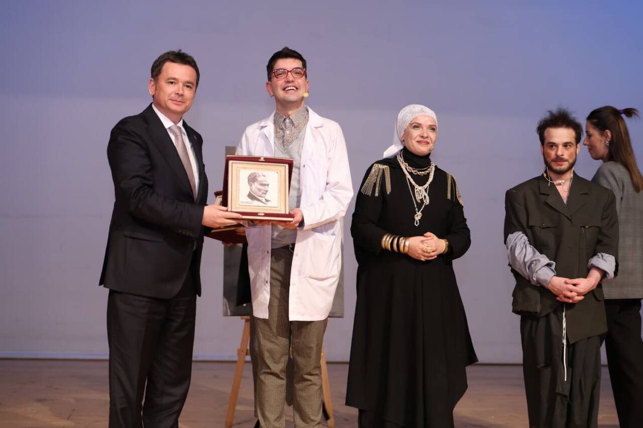 Osmangazi Belediyesi Rumeli Sıcaklığını Sahneye Taşıdı