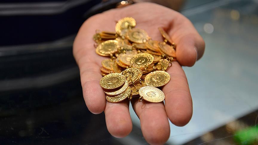 Gram altın güne düşüşle başlamasının ardından 6 bin 387 liradan