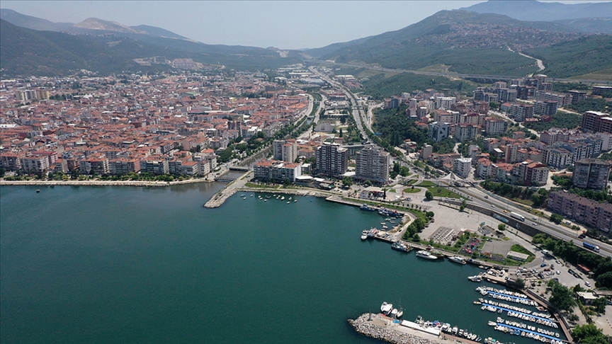 Bursa'nın Gemlik ilçesinde yapılacak toplantı ve gösteri yürüyüşleri 7 gün
