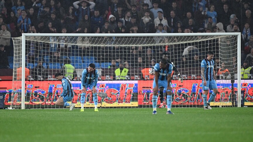 Trendyol Süper Lig'in 30. haftasında Trabzonspor ile RAMS Başakşehir ​​​​​​​1-1
