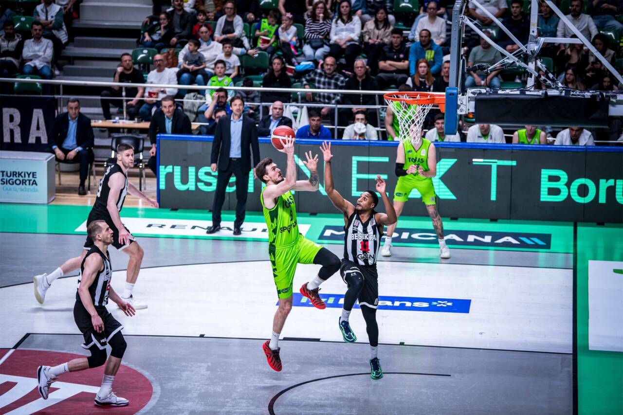 TOFAŞ evinde Beşiktaş'a kaybetti 3 tofas evinde besiktasa kaybetti 1709bfd3fad5