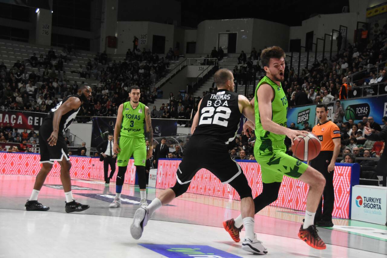 TOFAŞ evinde Beşiktaş'a kaybetti 1 tofas evinde besiktasa kaybetti 9724cba1966d