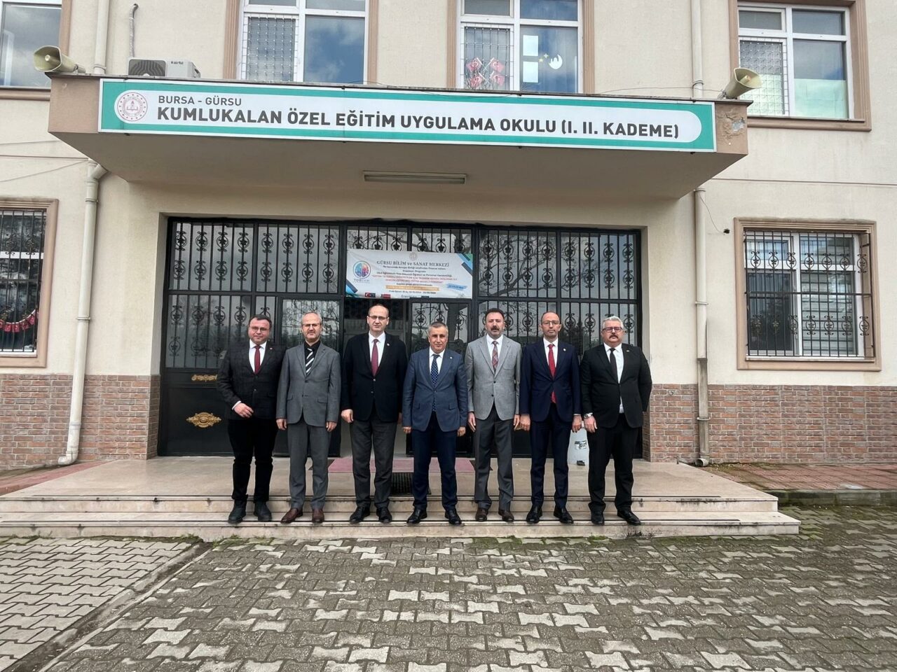 Bursa İl Millî Eğitim Müdürü Çokgezer'den Gürsu'daki okullara ziyaret 1 whatsapp image 2026 03 31 at 172355 5