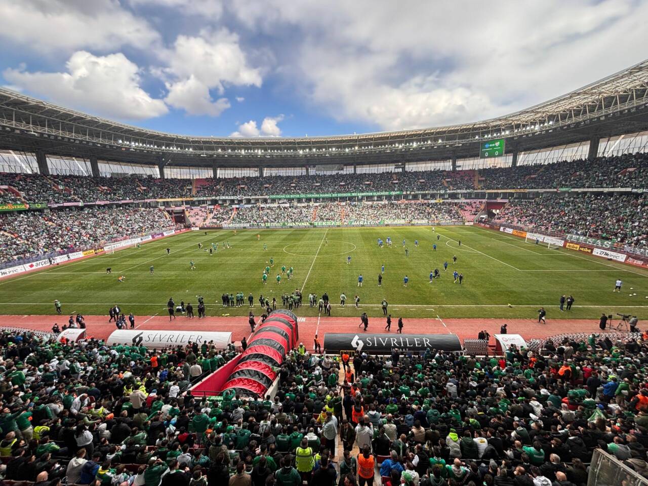Bursaspor yine disiplinlik oldu! 2 whatsapp image 2026 04 14 at 223738