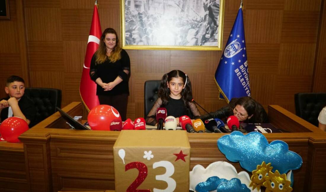 Bursa Büyükşehir Belediye Meclisi’nde 23 Nisan Ulusal Egemenlik ve Çocuk