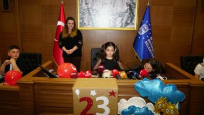 Bursa Büyükşehir Belediye Meclisi’nde 23 Nisan Ulusal Egemenlik ve Çocuk