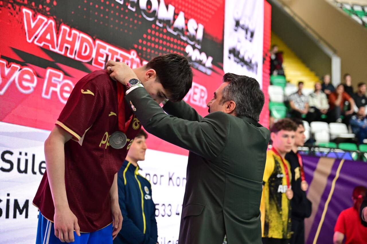 Bursa Yıldırım'da boks rüzgârı 1 Bursa Yıldırım'da boks rüzgârı