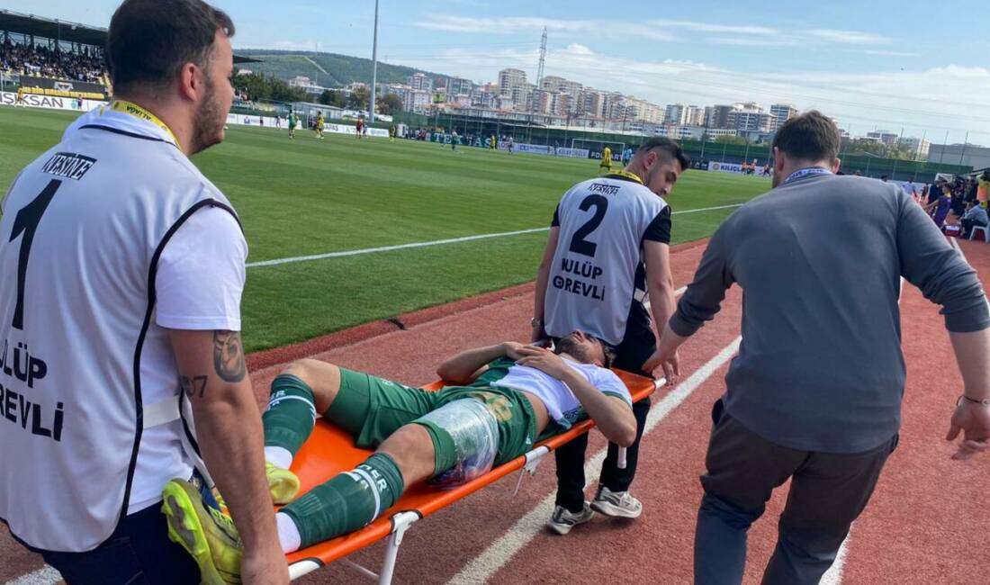 Bursaspor’u üzen gelişme! Aliağa’ya iki gol attı nazar değdi! Aliağa Futbol karşısında iki gol atan Ertuğrul İdris Furat'a nazar