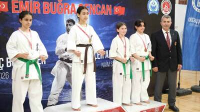 Emir Buğra Gencan İller Arası Kyokushin Turnuvası’na damga vuran Yıldırımlı