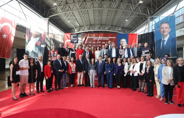 1 yazi icib chp bursa bayramlasmasinda ozgur ozele destek36086b1ik43